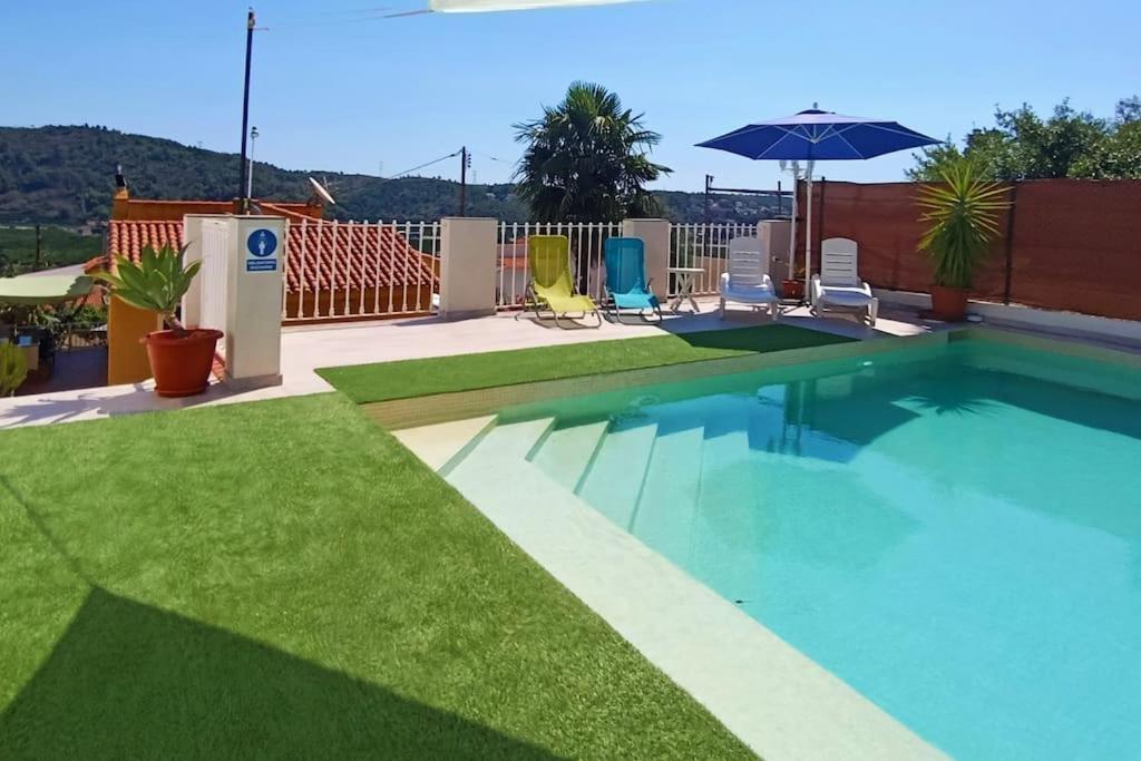 Falconera. A Faldas De La Montaña. Apartamento Gandía