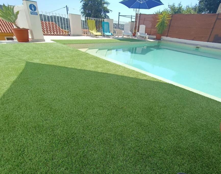 Falconera Apartaments, A Faldas De La Montana