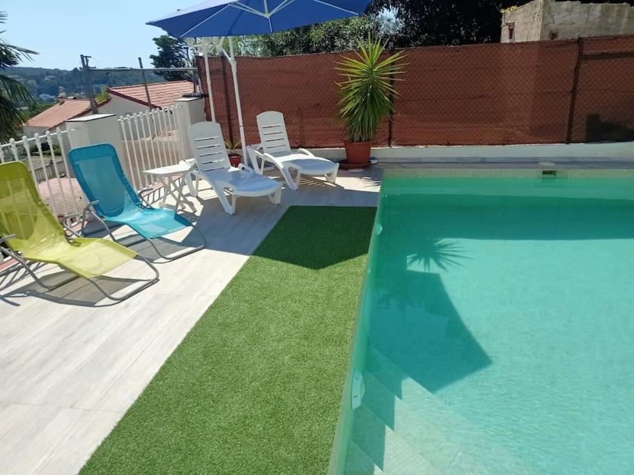 Falconera Apartaments, A Faldas De La Montana *