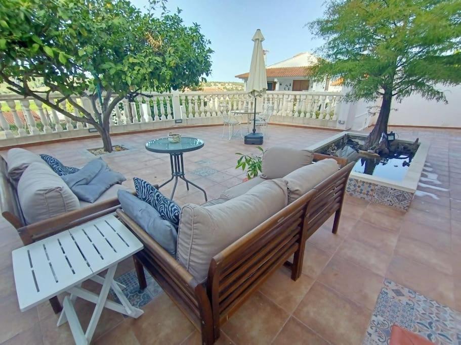Falconera Apartaments, A Faldas De La Montana Apartment