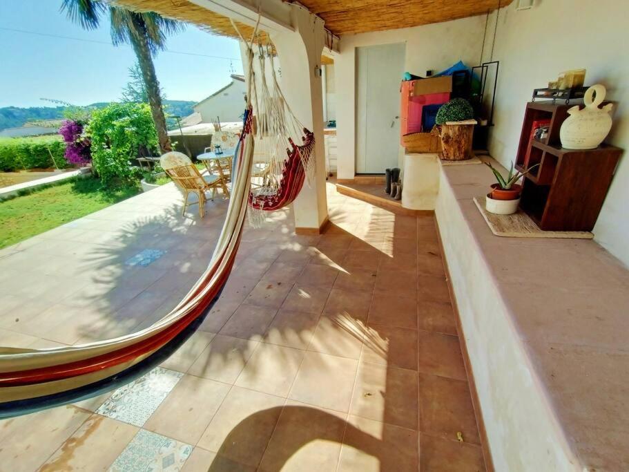 Falconera Apartaments, A Faldas De La Montana