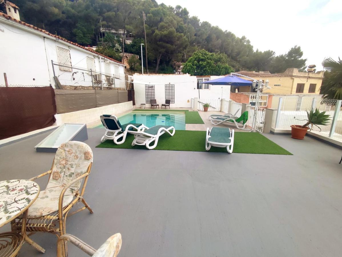Falconera Apartaments, A Faldas De La Montana *