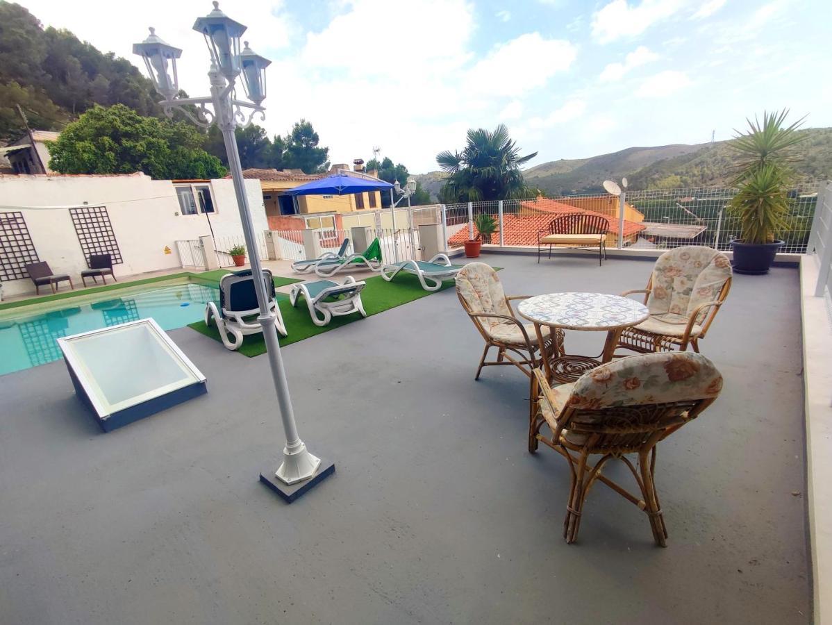 Falconera Apartaments, A Faldas De La Montana